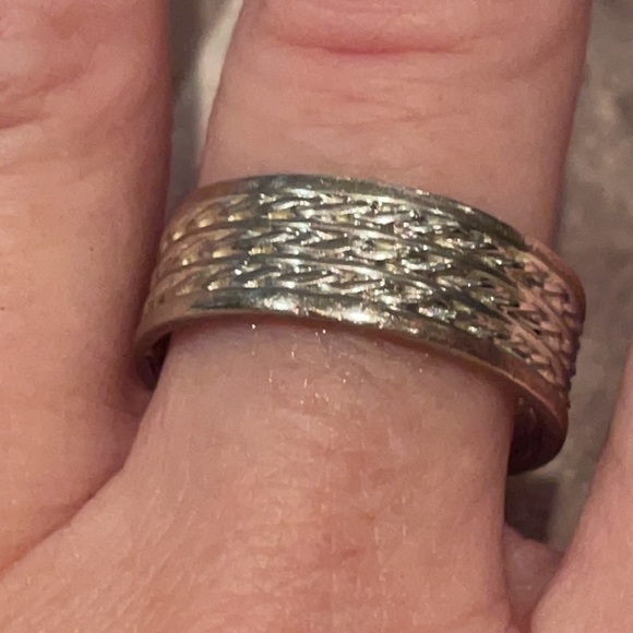 Vintage 925 Silver Textured Cigar Band Ring - Picture 7 of 8